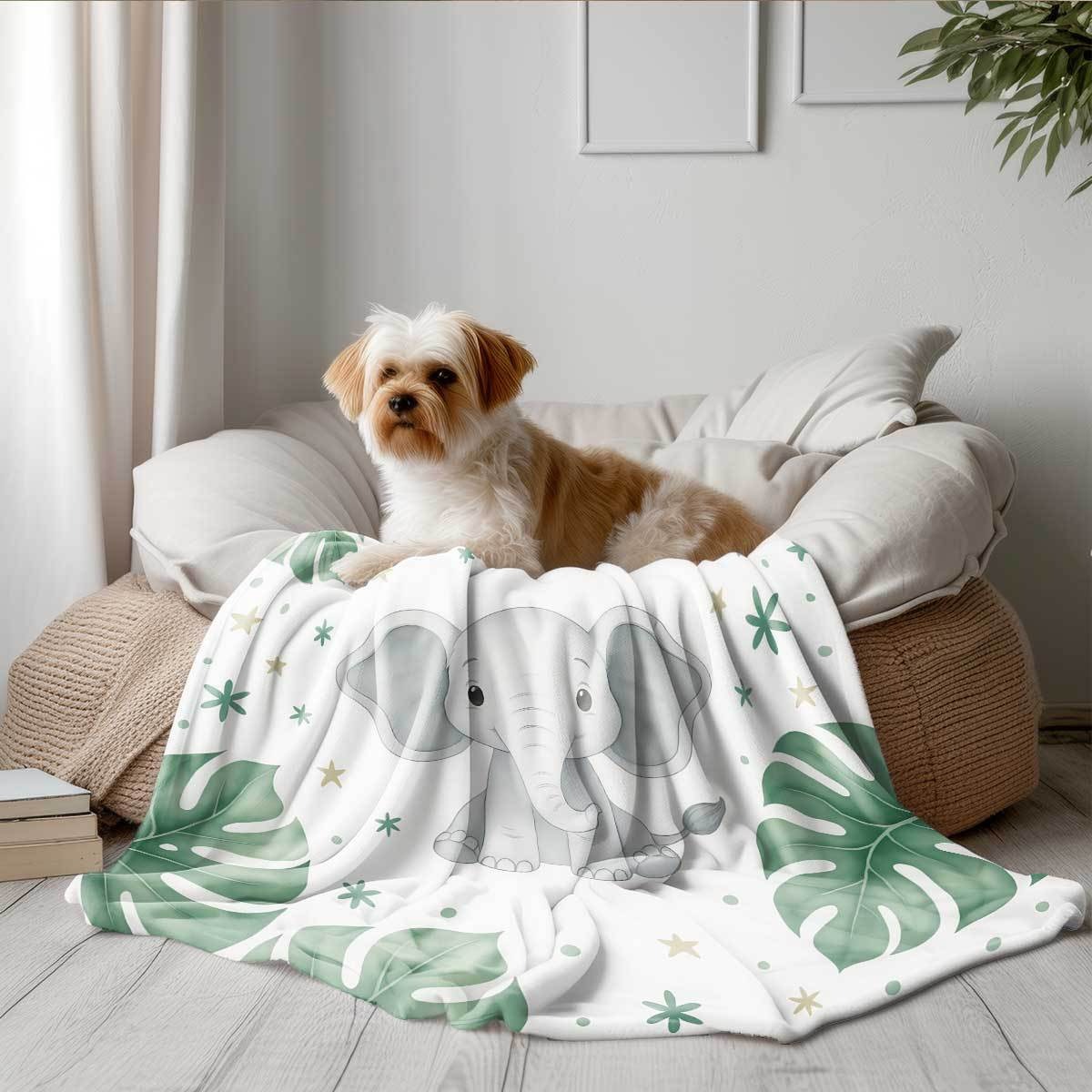 Cute Elephant and Monstera Lea - Baby Nursery Elephant Theme recension och pris