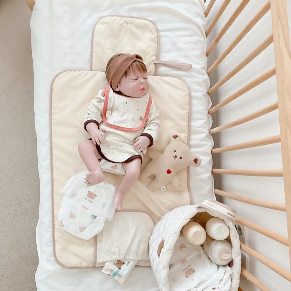 Foldable Portable Diaper Chang - Changing Table Topper recension och pris