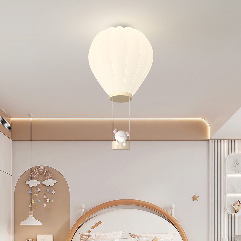 Cream Style Children's Room Ce - Baby Nursery Hot Air Balloon recension och pris